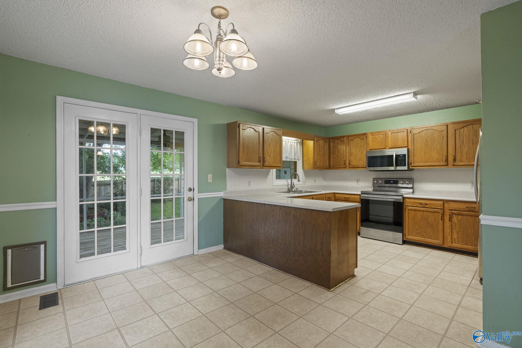 113 Norfolk Circle, Madison, Alabama image 15