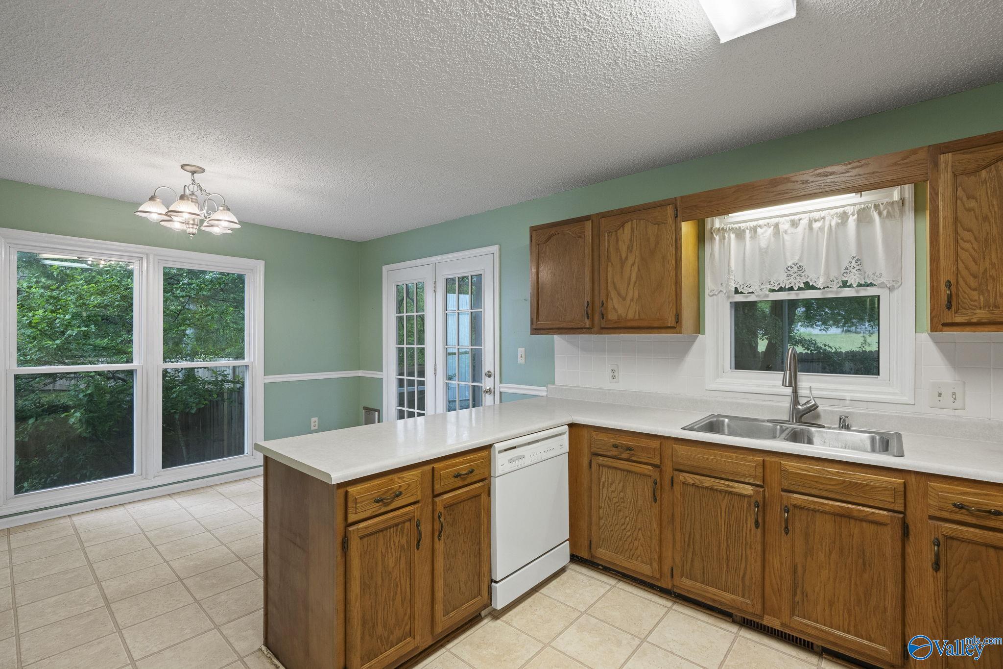 113 Norfolk Circle, Madison, Alabama image 12