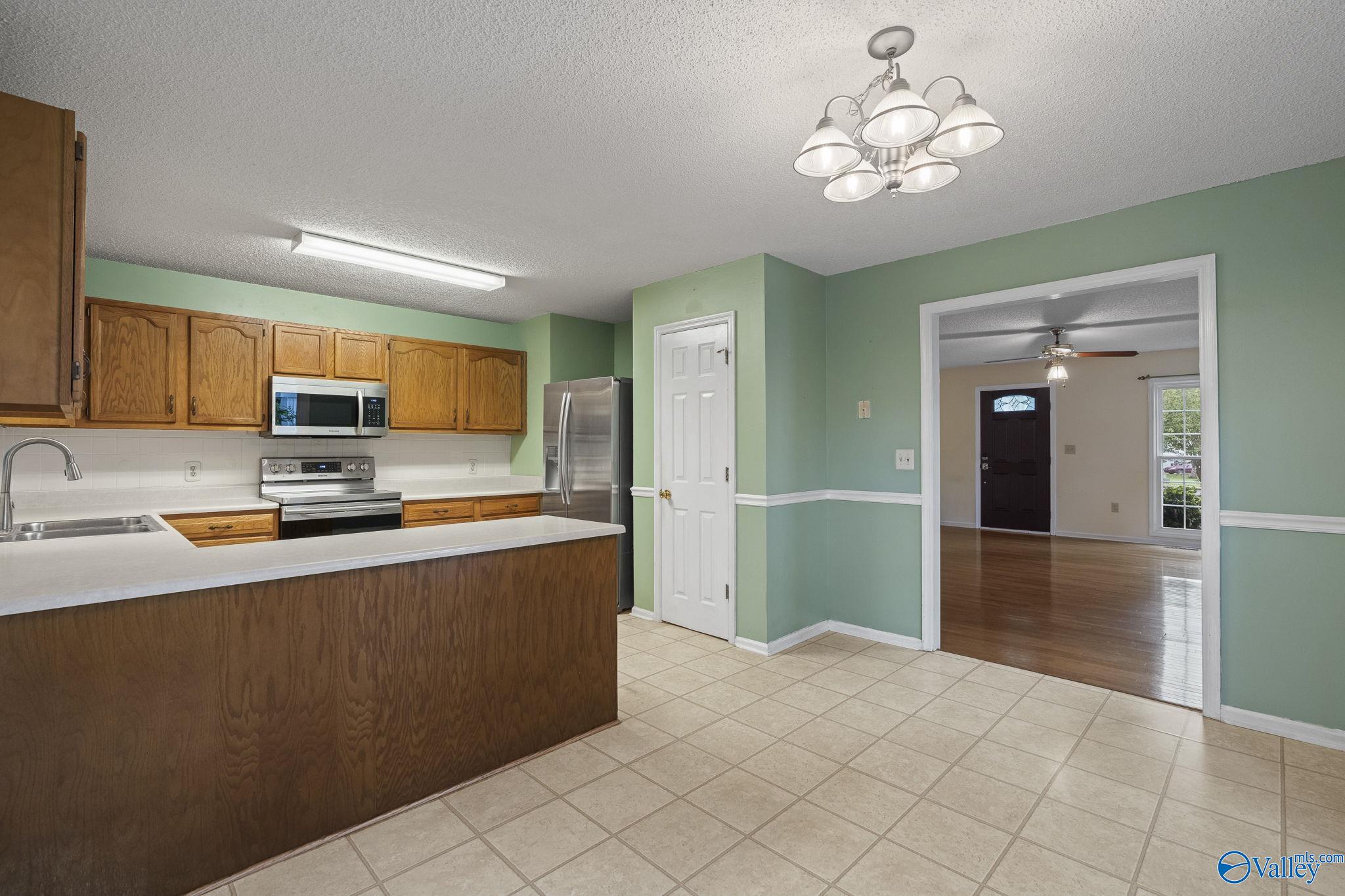113 Norfolk Circle, Madison, Alabama image 10