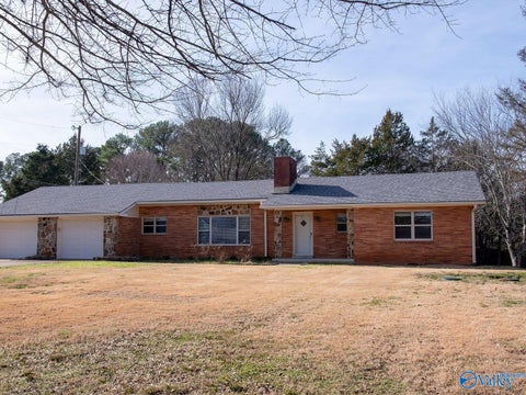 Homes For Rent - 340 Jeff Road<br/> Huntsville, AL 35806