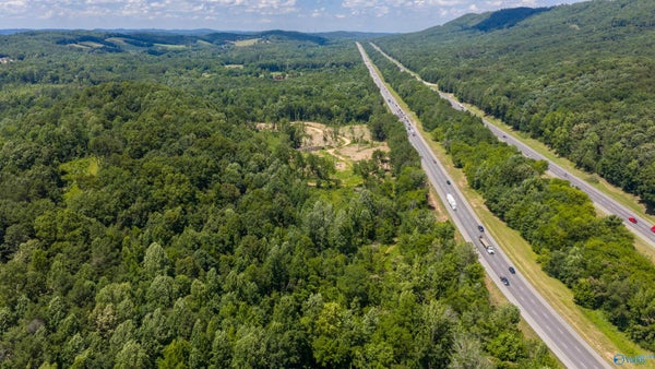 134 BEAVERS RD, ROCKY FACE, GA 30740 - Image b9dbfda2197c4f195bdf1ff5197c3c04/162444561