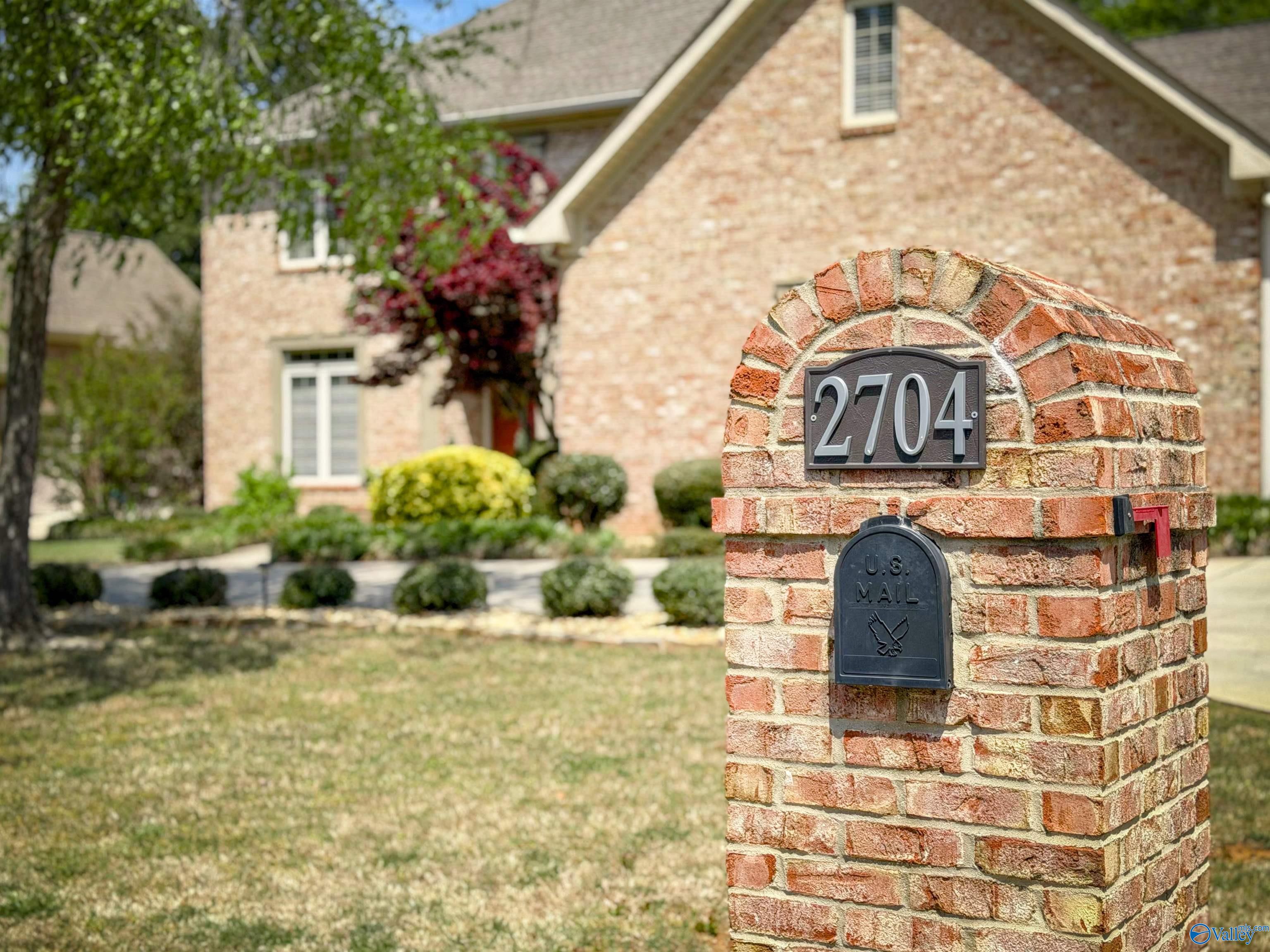 2704 Applewood Circle SE