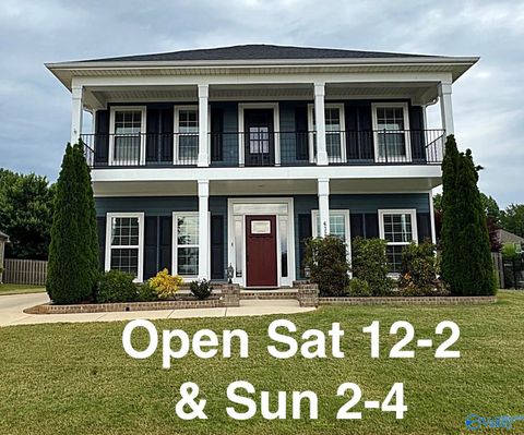 Photo of 6327 Central Park Lane NW, Huntsville, AL 35806 (MLS # 21917335)