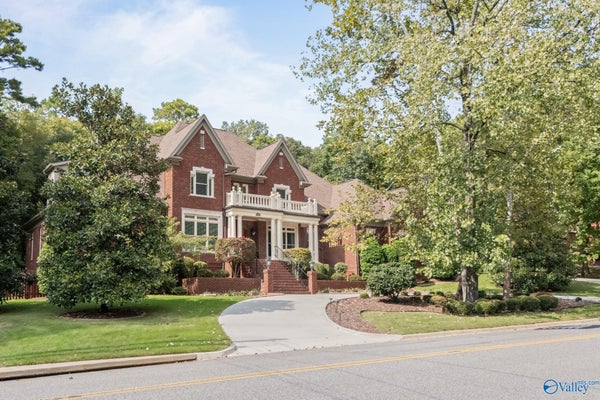 1701 DRAKE AVE SE, HUNTSVILLE, AL 35802 - Image bad57234de08b9bcff6722bbd46bfb2b/2649677219