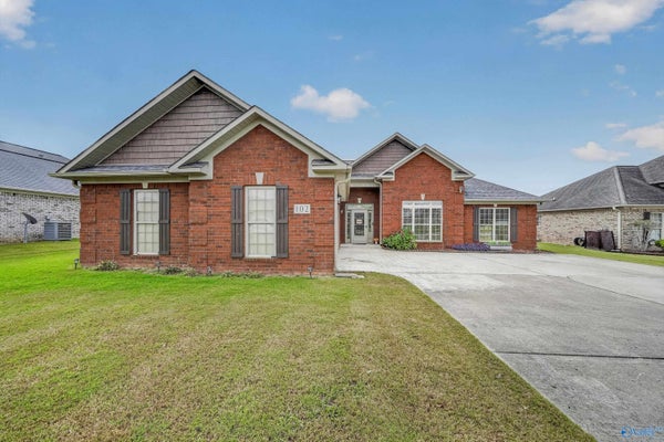 102 TALLOW WOOD DR, HARVEST, AL 35749 - Image baf0efb626bd3a202f44b1de34f5200f/717940307