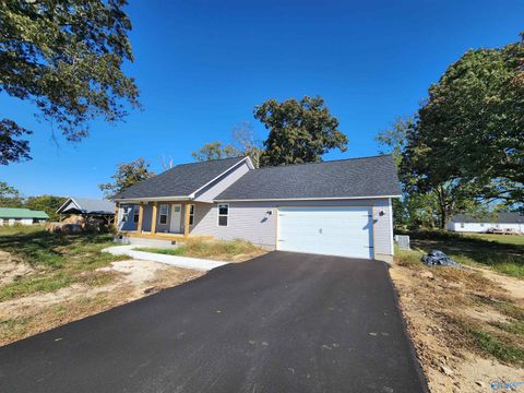 Homes For Sale - 1023 County Road 411<br/> Groveoak, AL 35975