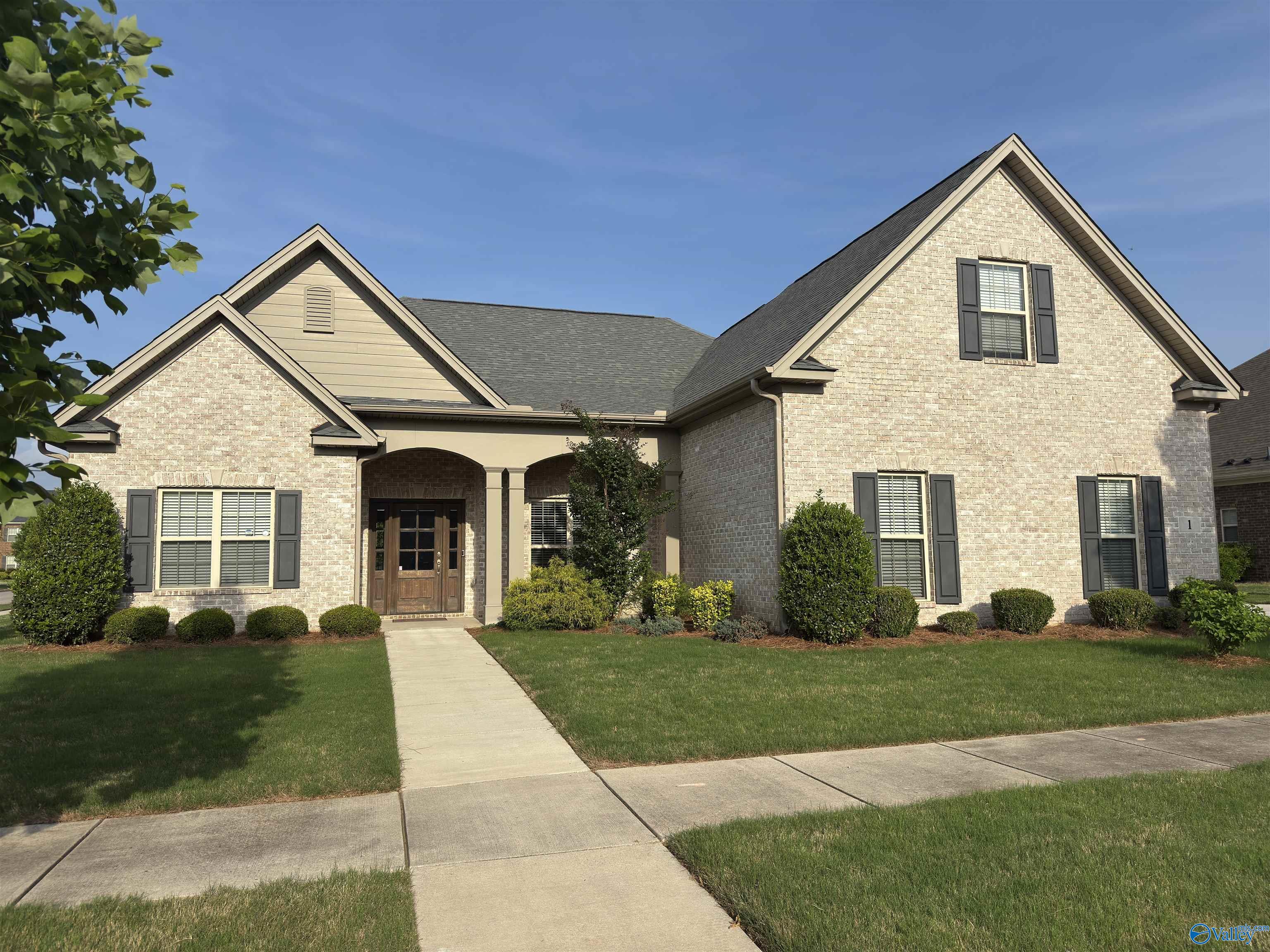 1 She Oak Drive, Huntsville, Alabama image 1