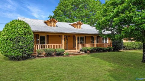 Photo of 97 County Road 1677, Cullman, AL 35058 (MLS # 21917487)