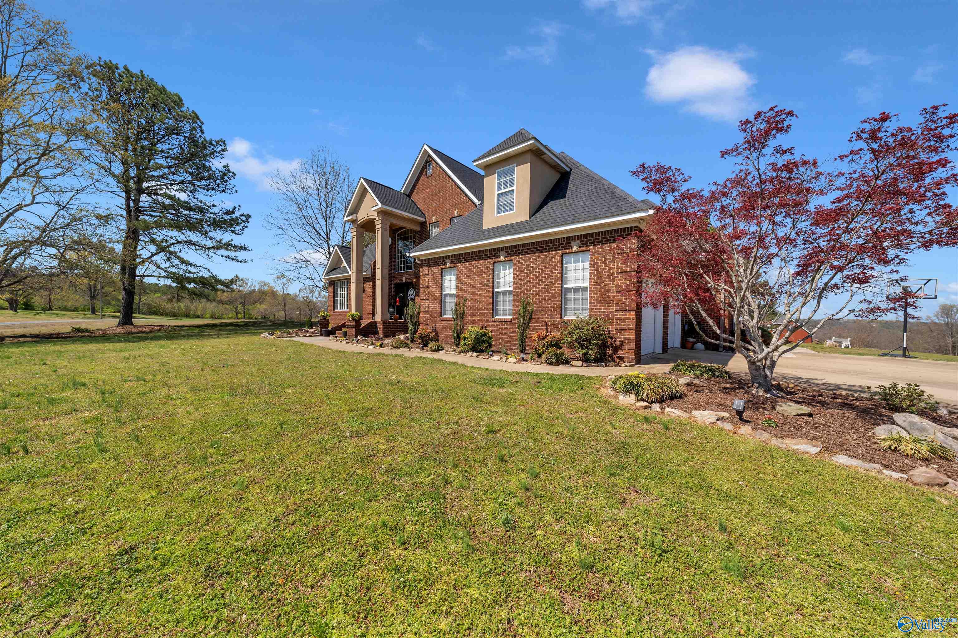 4975 Wyeth Mountain Road, Guntersville, Alabama image 3