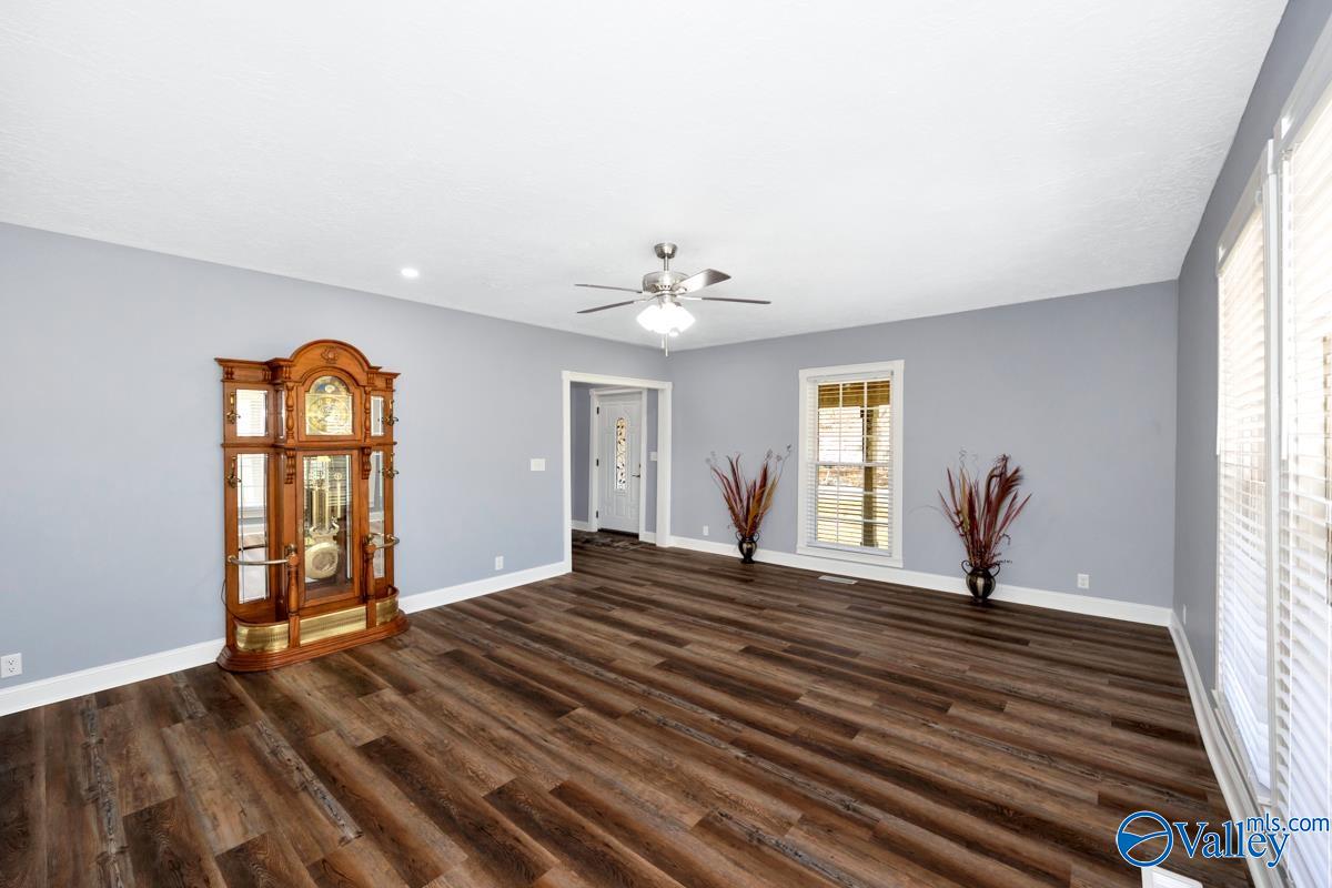 624 Steele Lane, New Market, Alabama image 2
