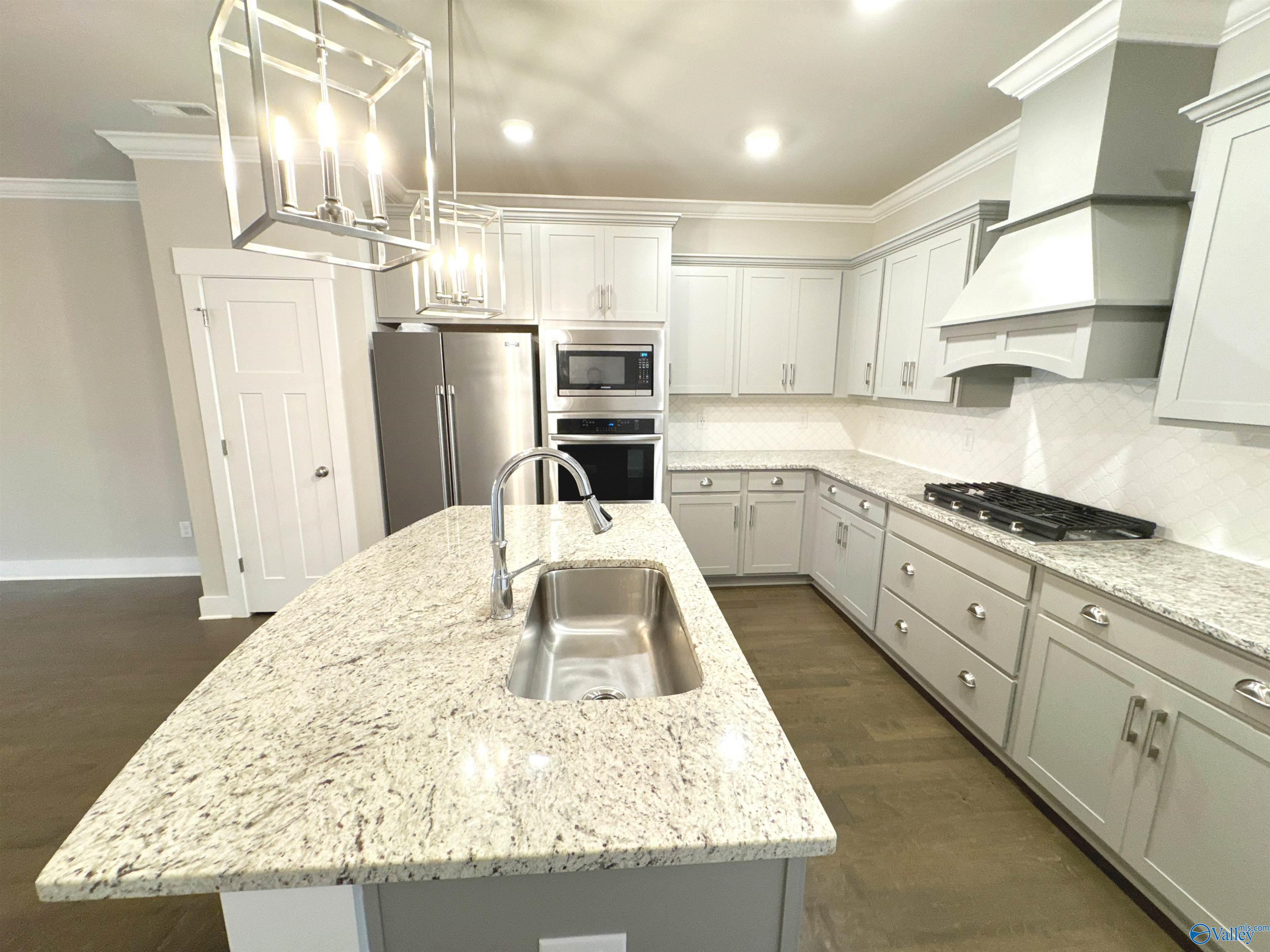 8609 Quinn Drive, Huntsville, Alabama image 13