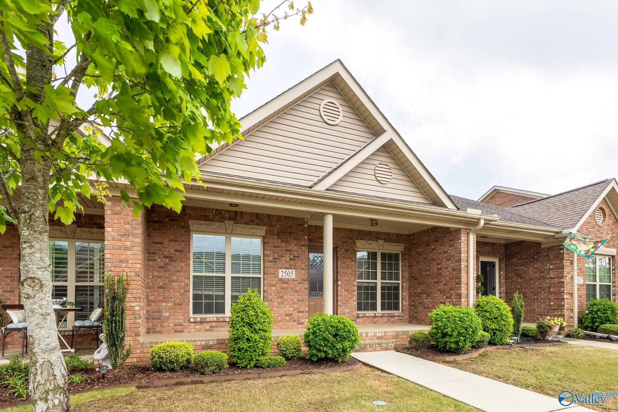 2505 Lindisfarne Drive, Decatur, Alabama image 2