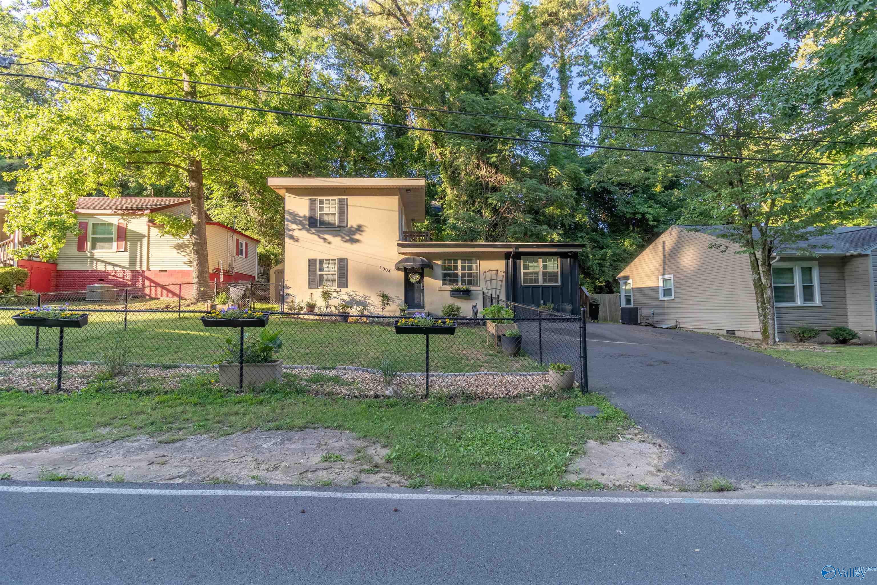 1904 Debow Street, Guntersville, Alabama image 3