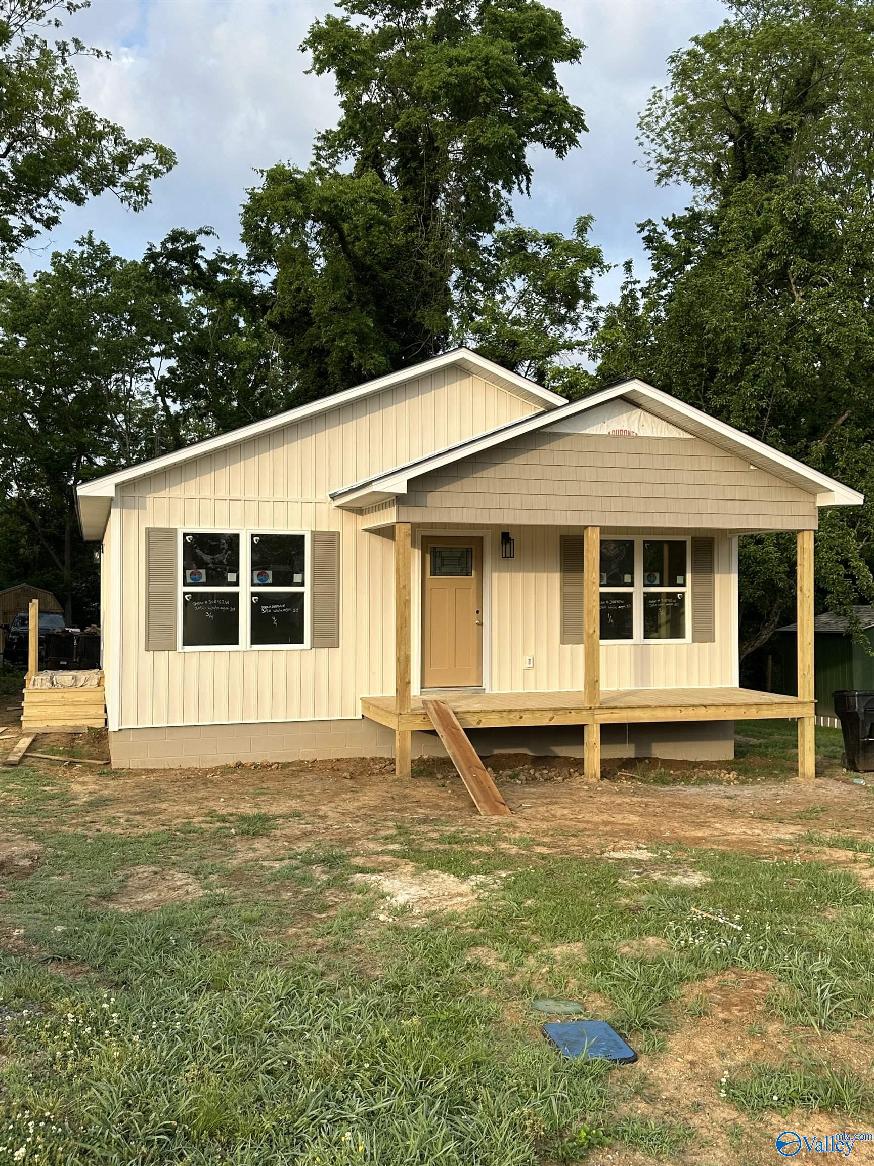 404 4th Street, Fort Payne, Alabama image 1