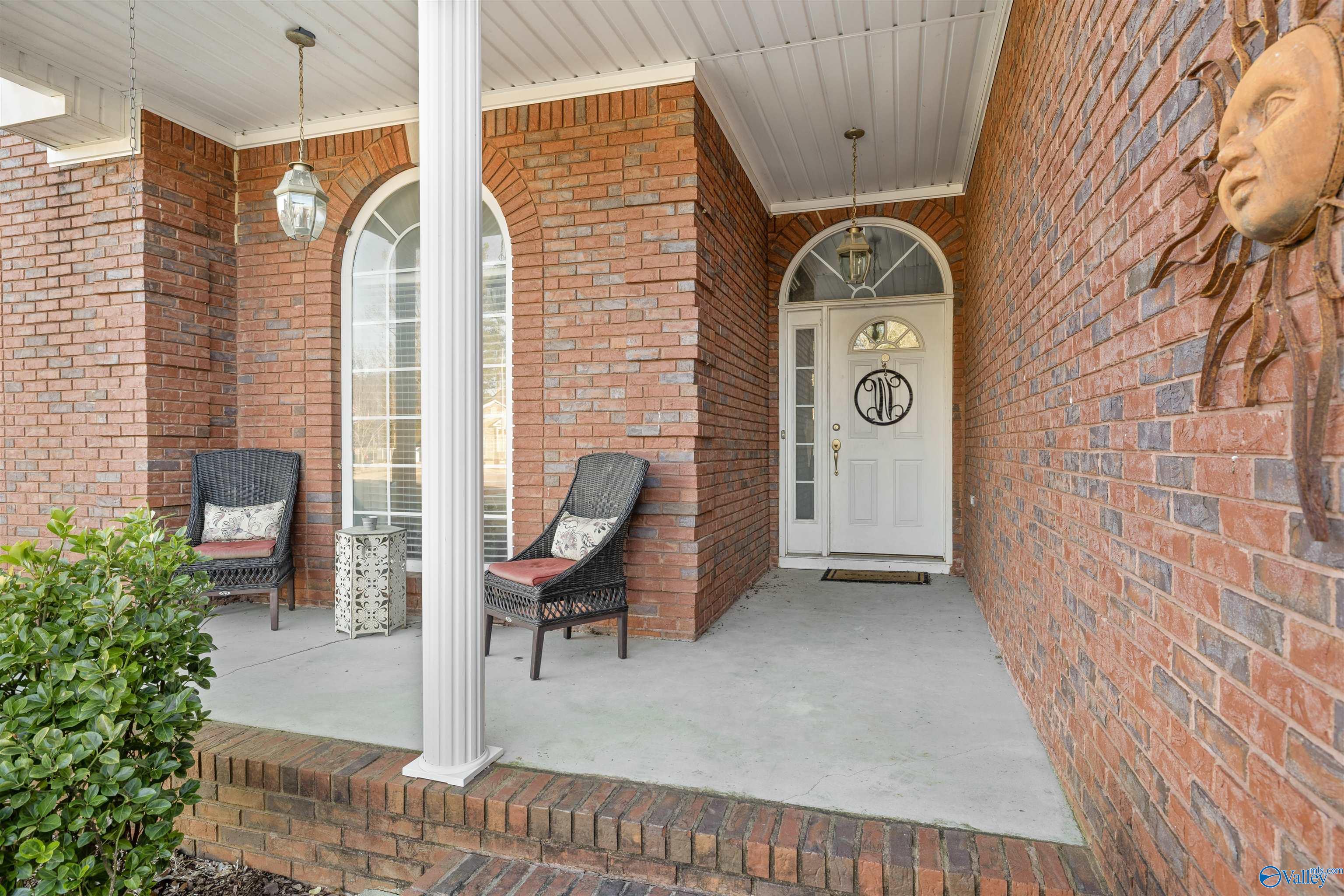 1004 Lilypad Circle SW