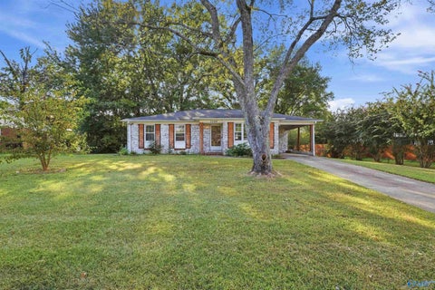 Homes For Sale - 3209 Harvey Street<br/> Huntsville, AL 35810