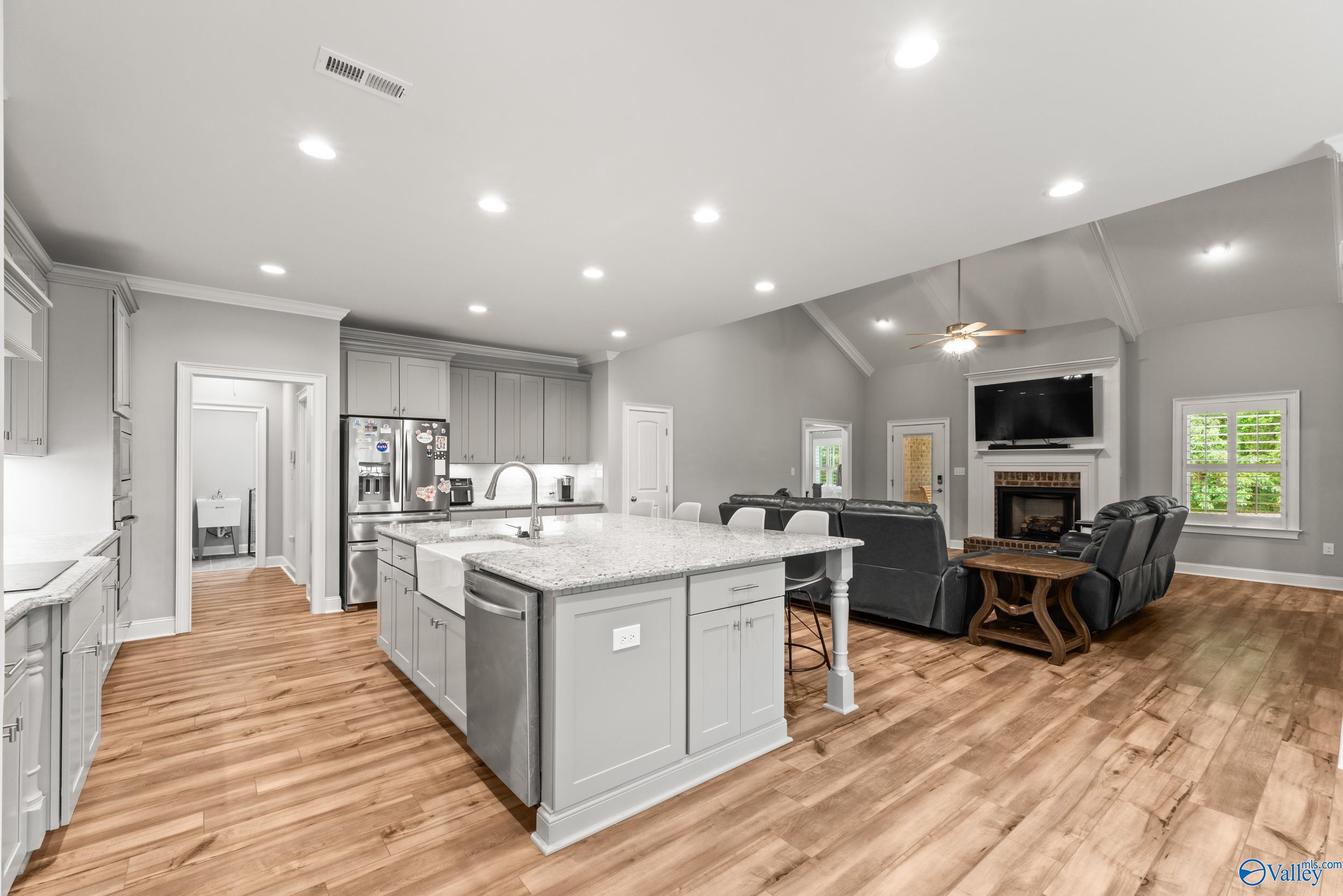 14855 Willow Rose Lane, Athens, Alabama image 16