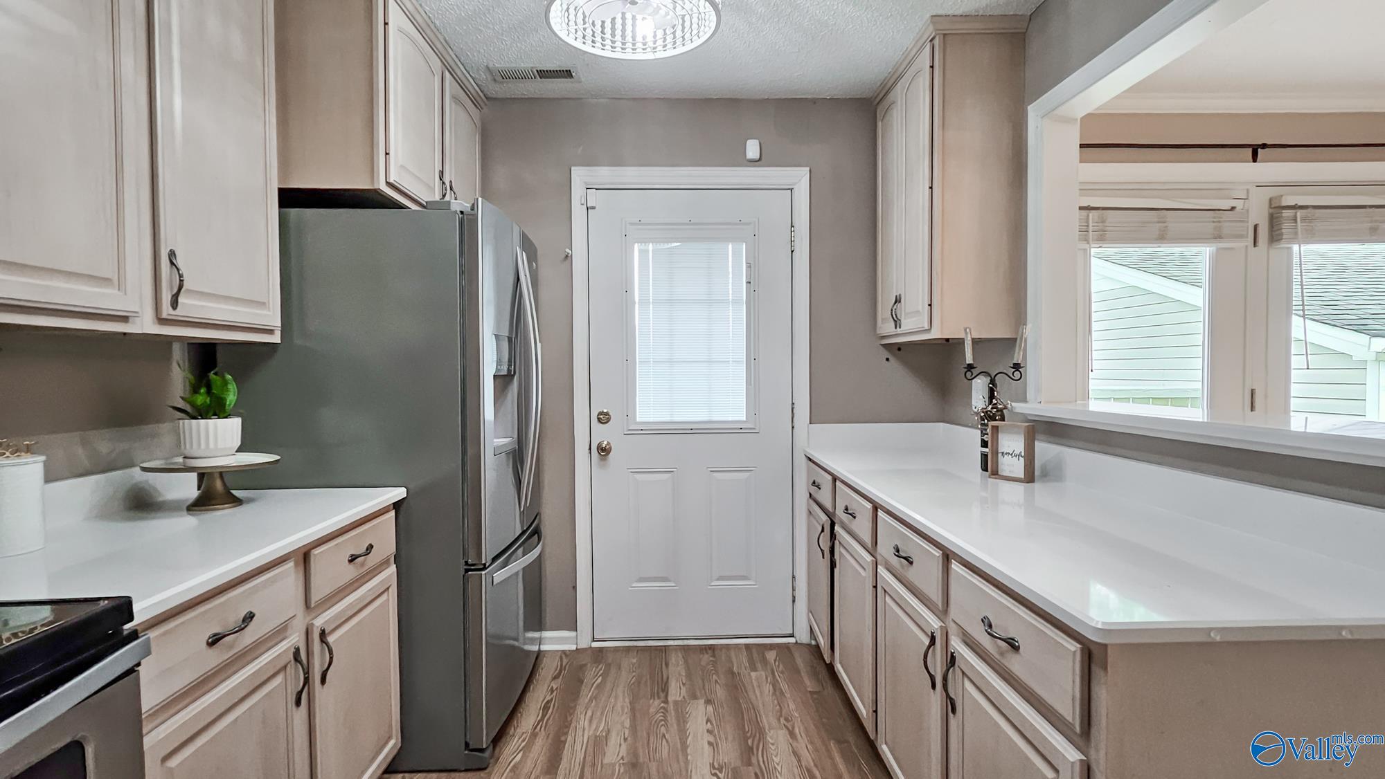 21899 Williamsburg Drive, Athens, Alabama image 11