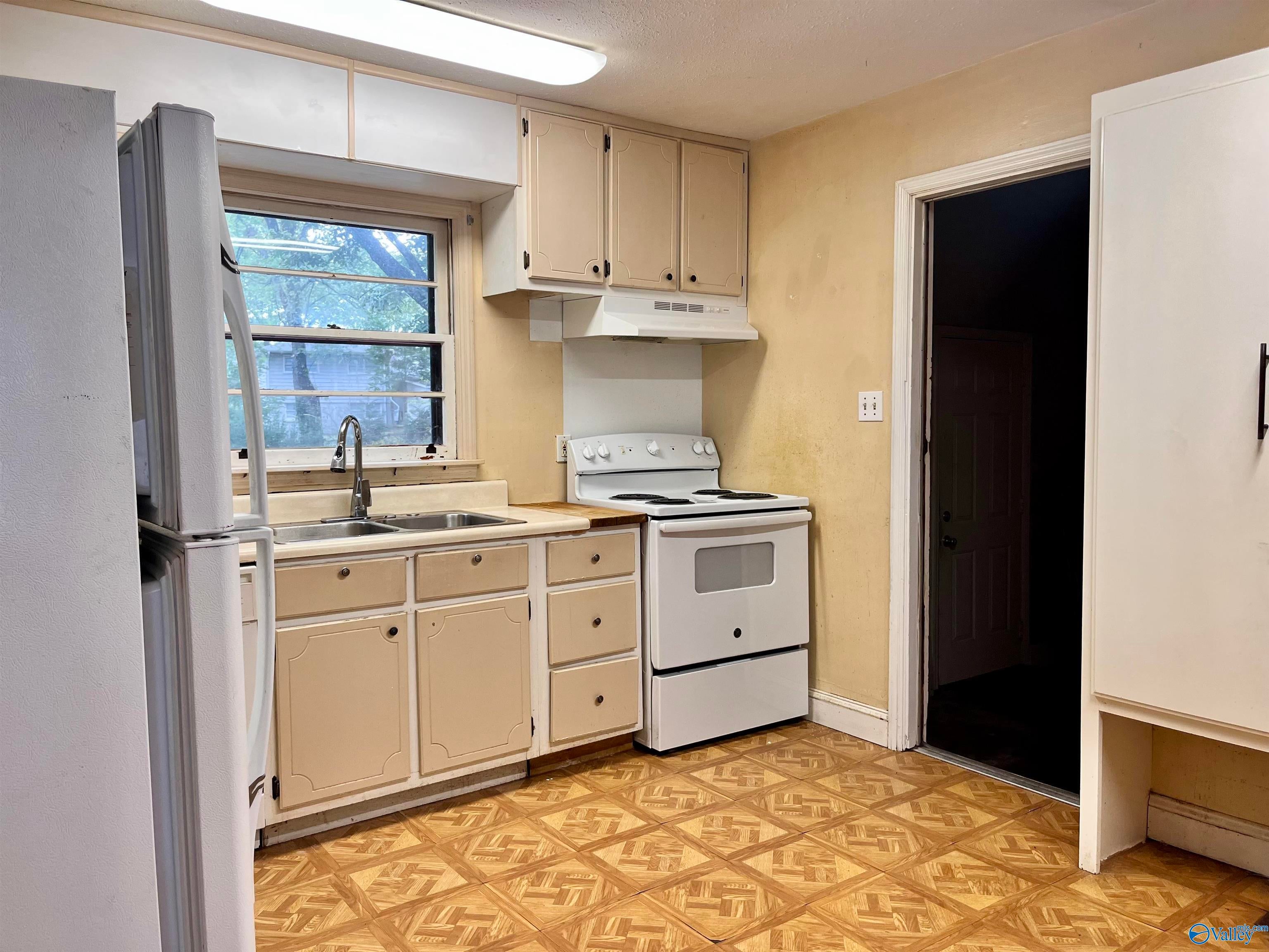 3102 Pulaski Pike