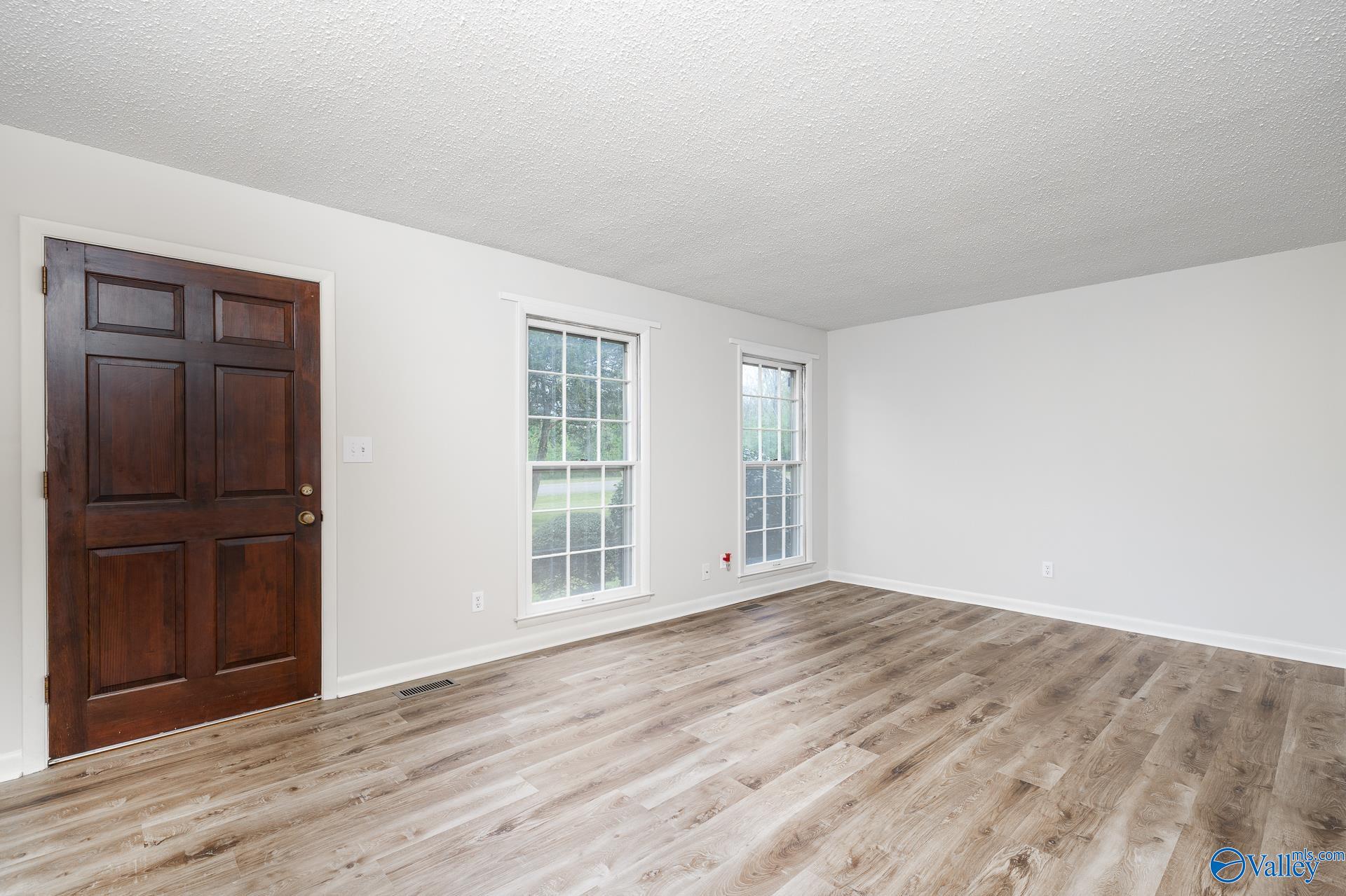 6101 Fairfield Drive, Huntsville, Alabama image 4