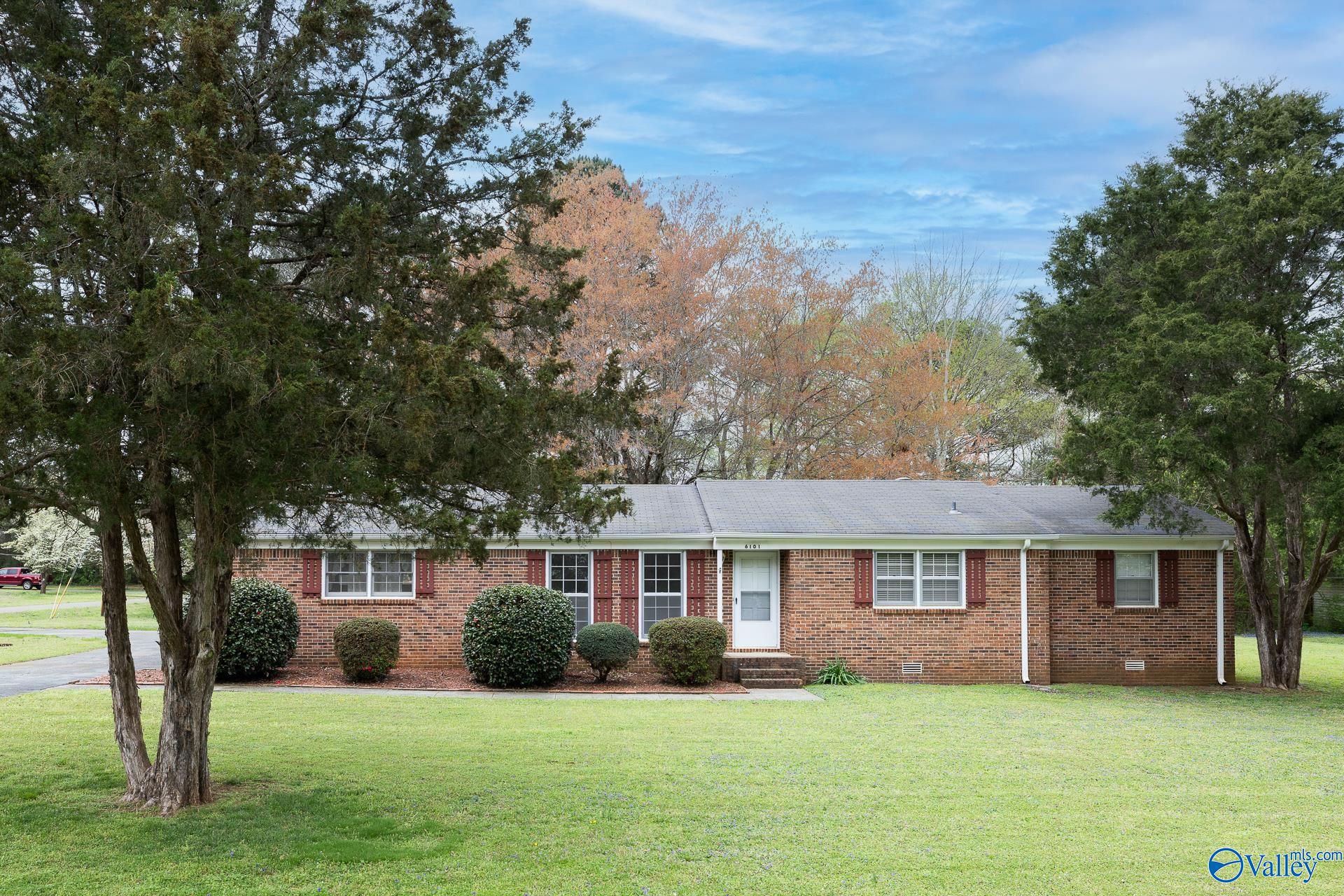 6101 Fairfield Drive, Huntsville, Alabama image 1