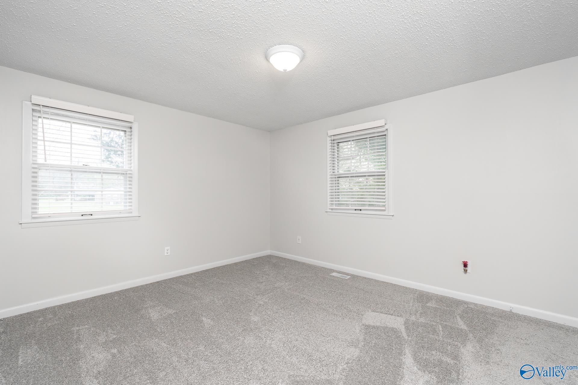 6101 Fairfield Drive, Huntsville, Alabama image 13