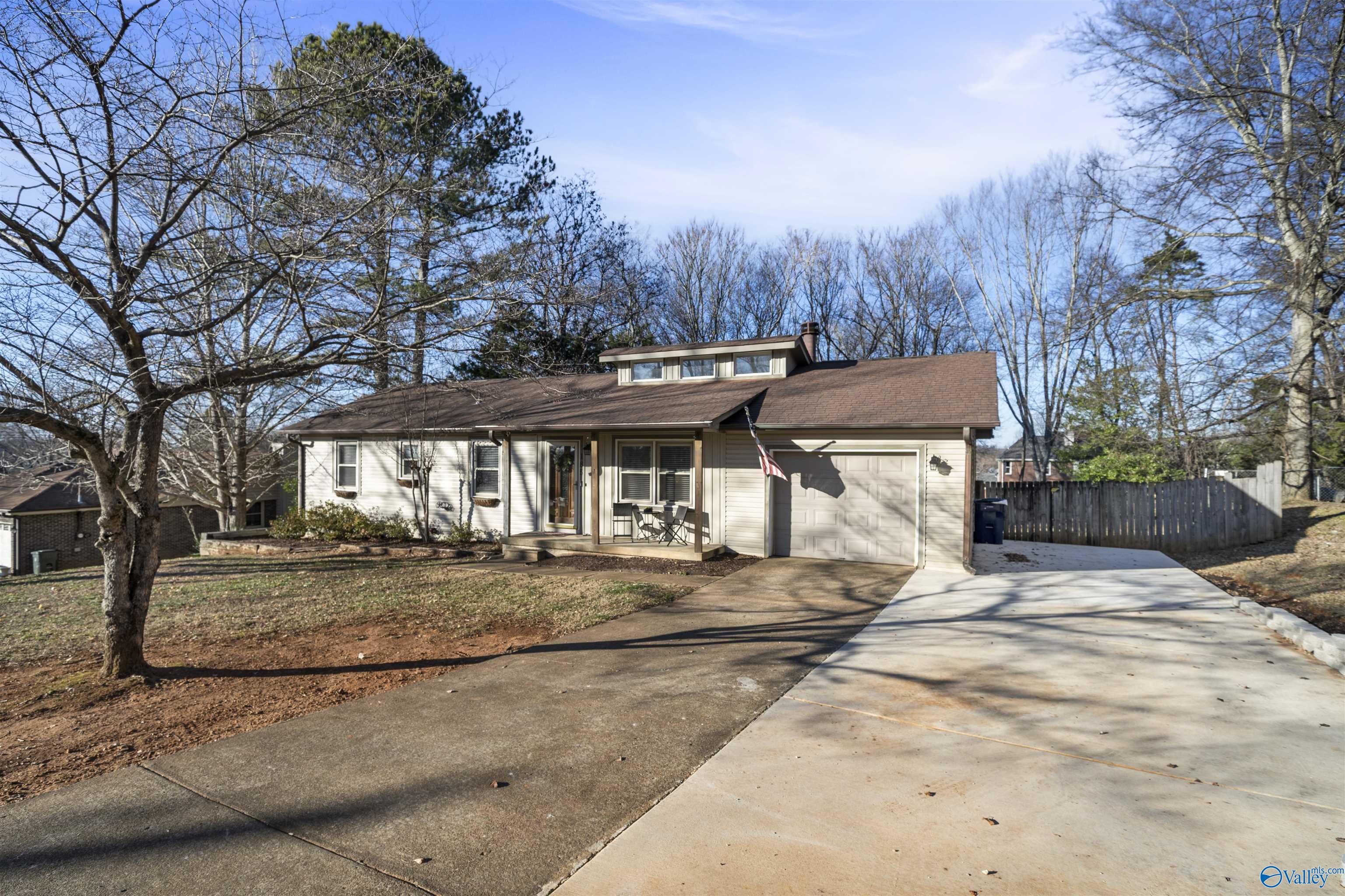 185 Thomas Drive, Madison, Alabama image 1