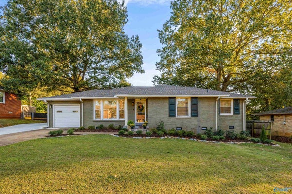 511 GRAYCROFT DR SW, HUNTSVILLE, AL 35802 - Image bdec48e6532449b3e92649672aab5646/199462708