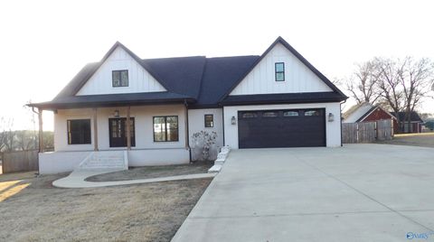 Photo of 2251 County Road 91, Rogersville, AL 35652 (MLS # 21909561)