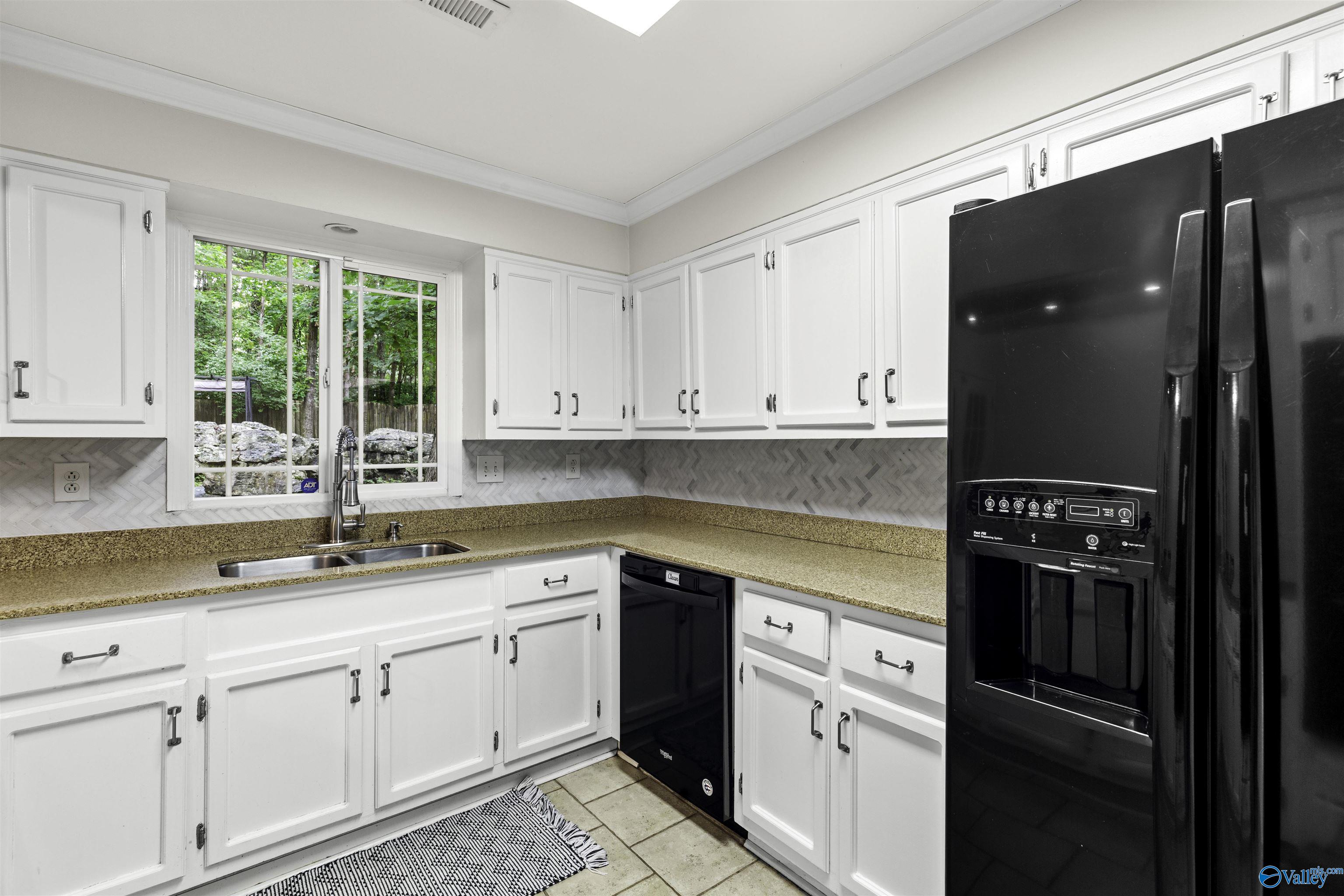712 Bluewood Drive, Huntsville, Alabama image 15