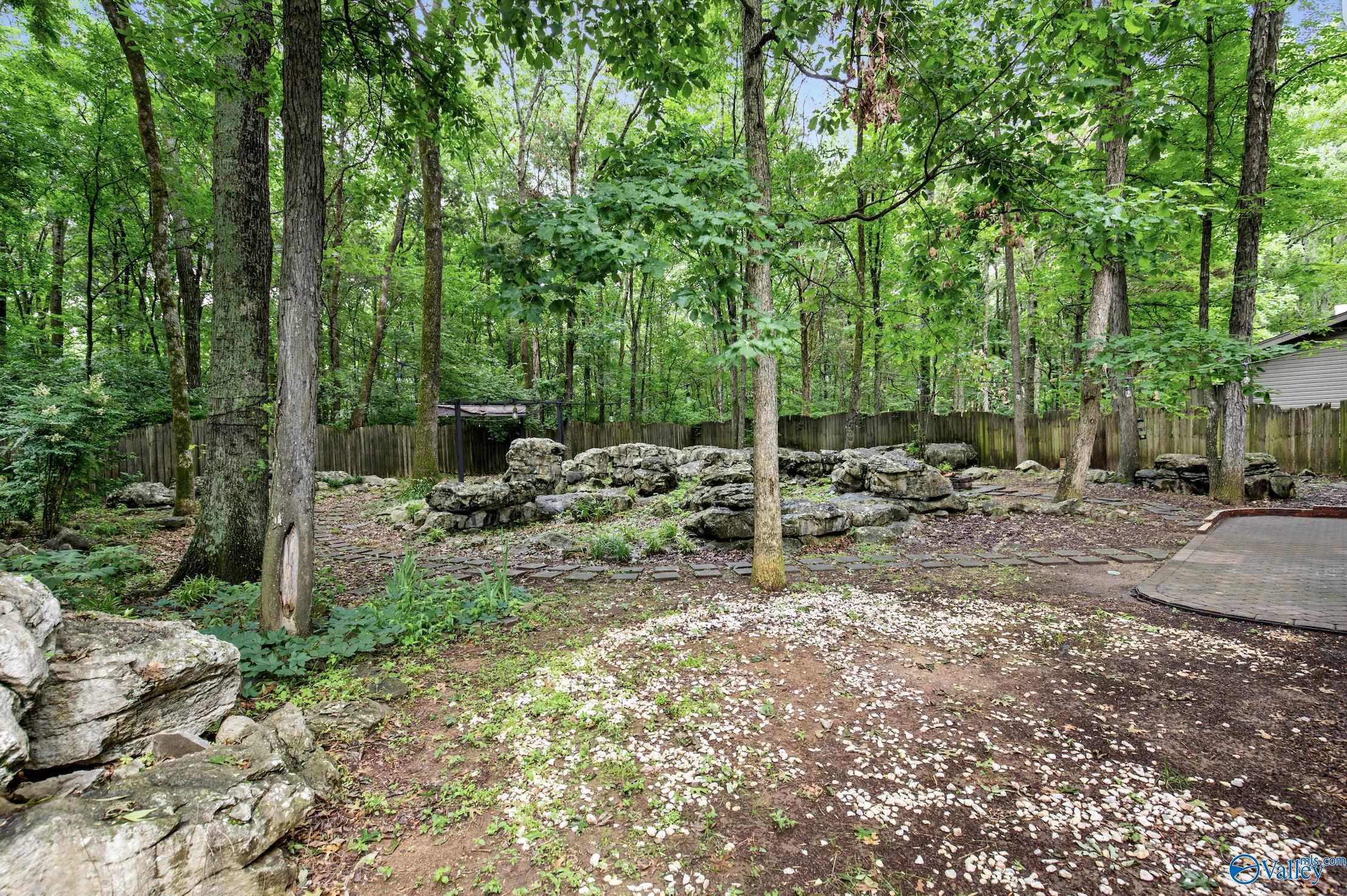 712 Bluewood Drive, Huntsville, Alabama image 43