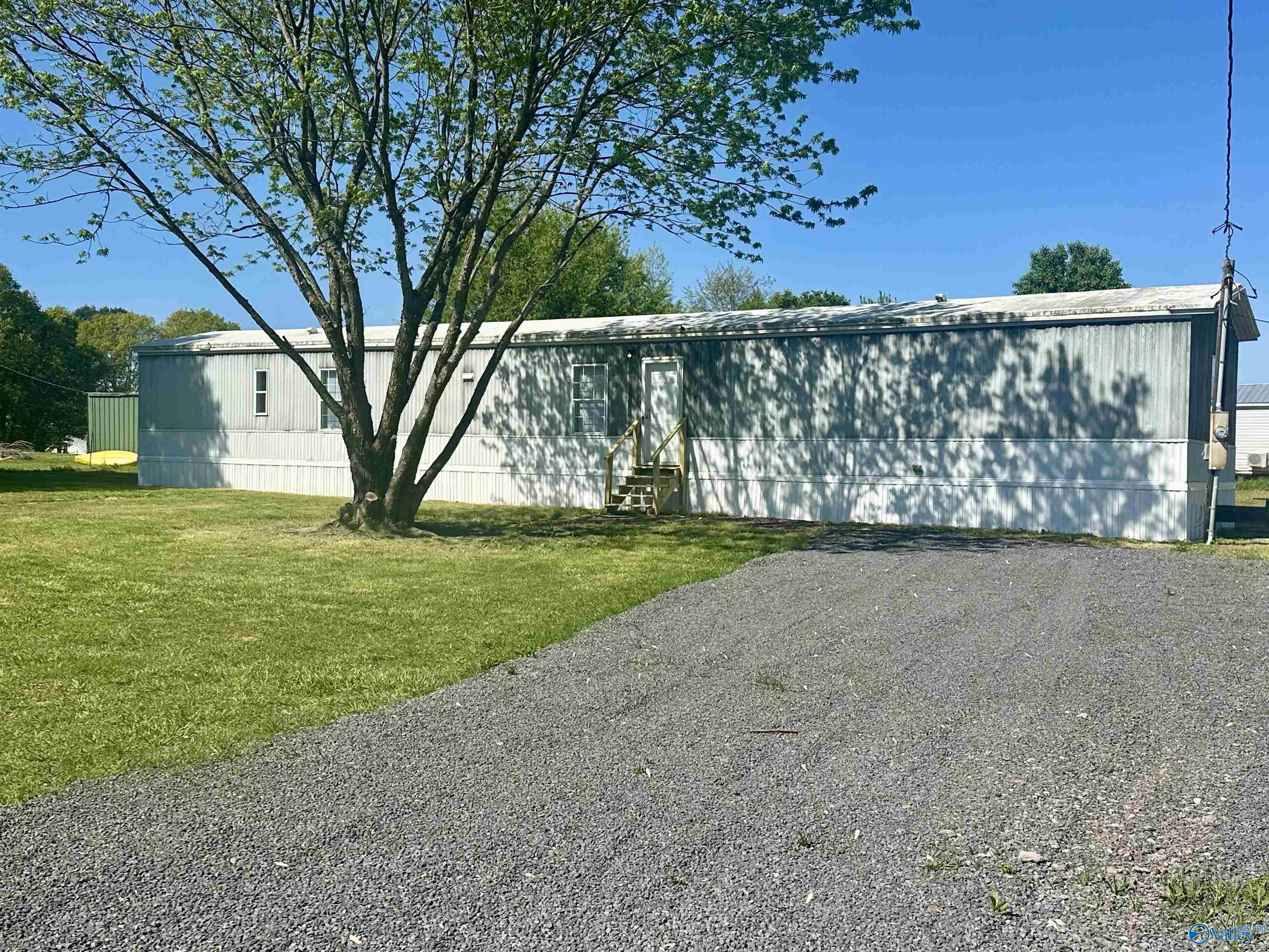 21057 Holt Road, Athens, Alabama image 2