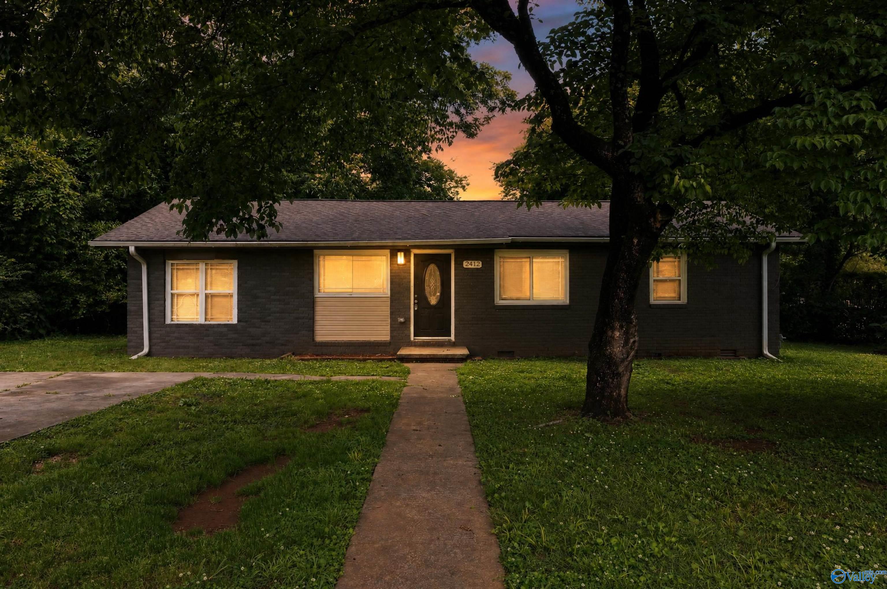 2412 Shady Lane Drive NW