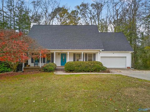 Photo of 2550 W Western Hills Drive, Southside, AL 35907 (MLS # 21909203)