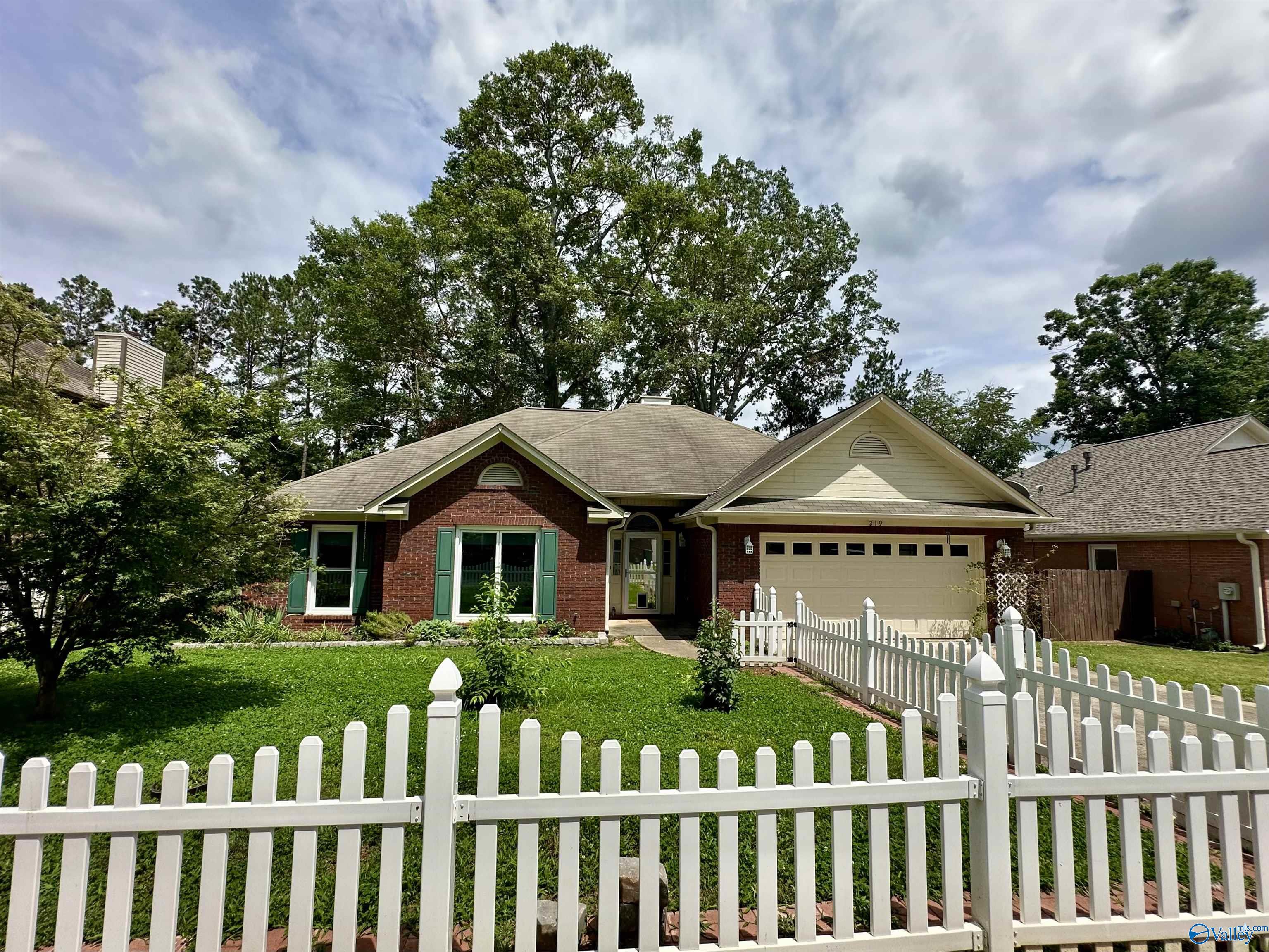 219 Jarrett Lane, Madison, Alabama image 1