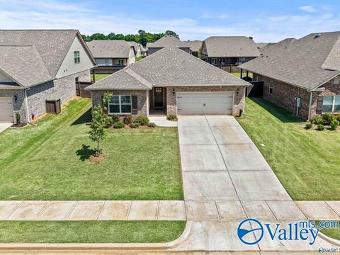 Homes For Sale - 315 Valion Street<br/> Meridianville, AL 35759