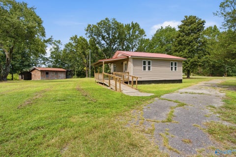 Homes For Sale - 18539 Townsend Ford Road<br/> Limestone County, Athens, AL 35611