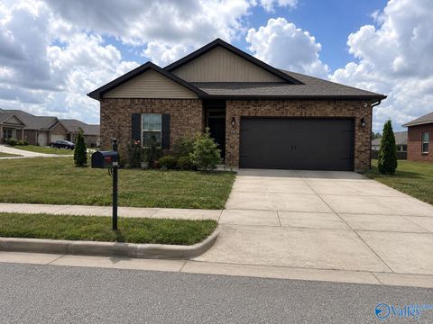 Homes For Rent - 26491 Riparian Drive<br/> Athens, AL 35613