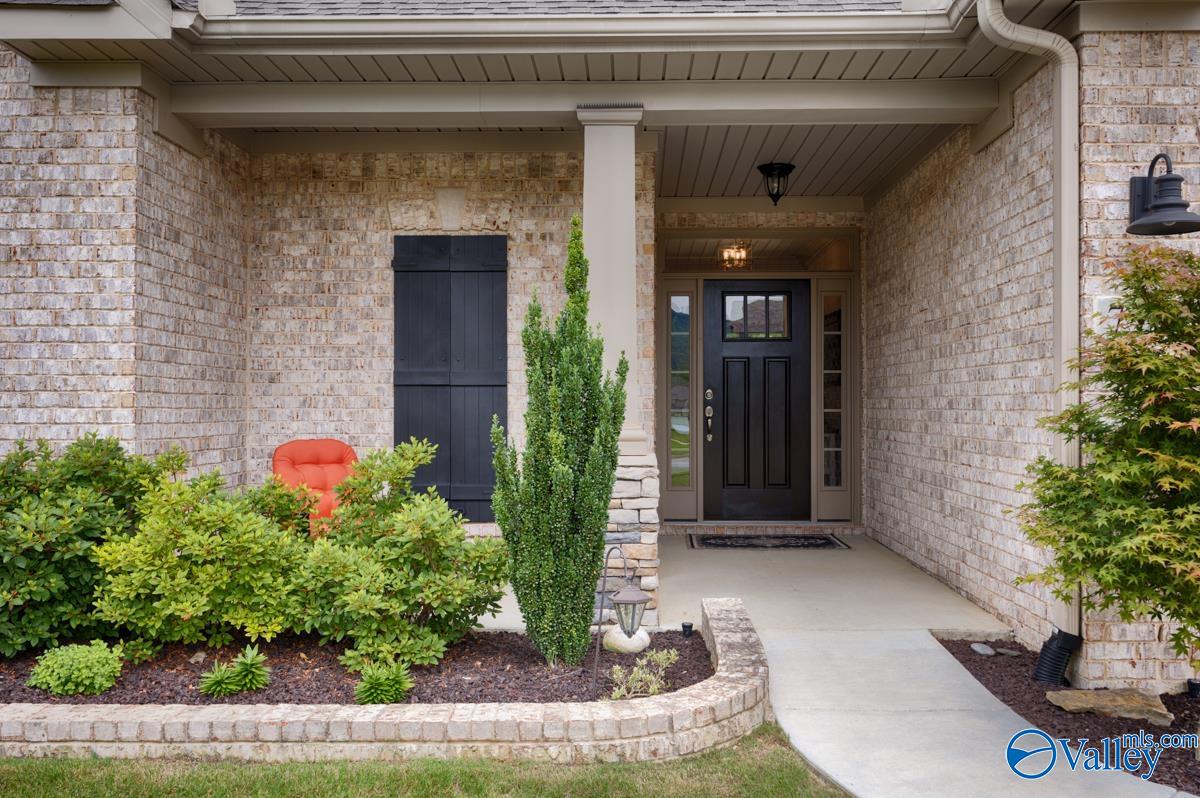 7514 Flint Crossing Circle, Owens Cross Roads, Alabama image 2