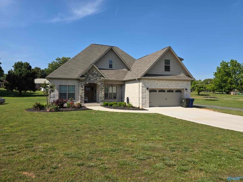 Homes For Sale - 756 Delynn Drive<br/> Hazel Green, AL 35750