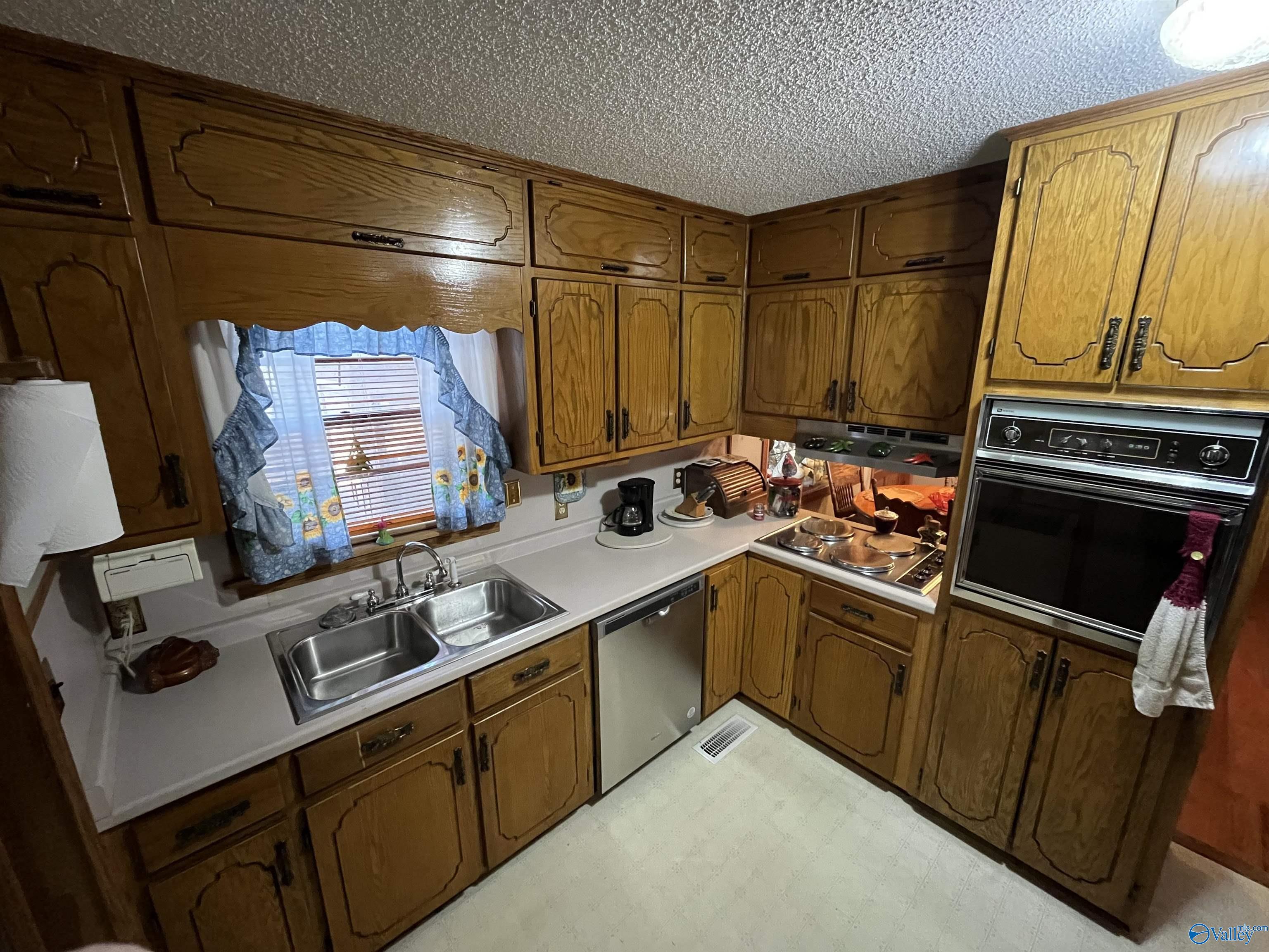 411 Hallmark Road, Boaz, Alabama image 3