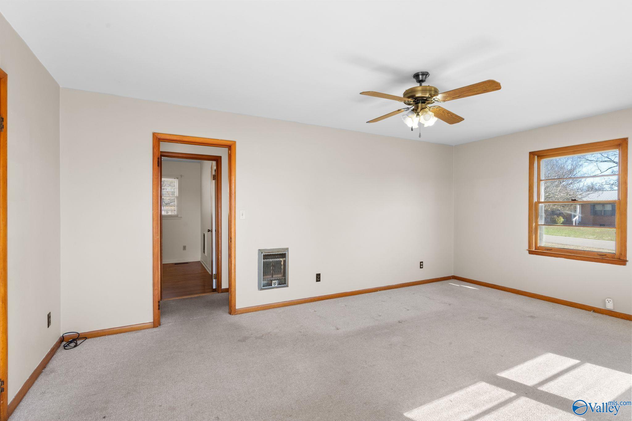 12 Bailey Drive, Guntersville, Alabama image 5