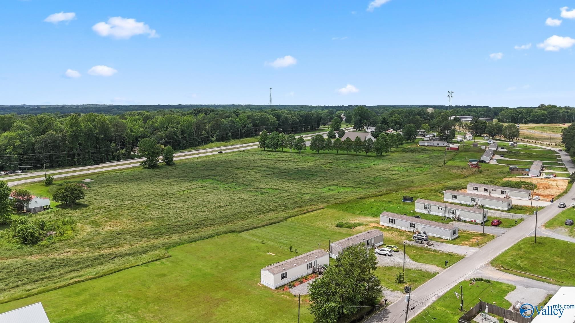 229 Water Tower Loop, Laceys Spring, Alabama image 6