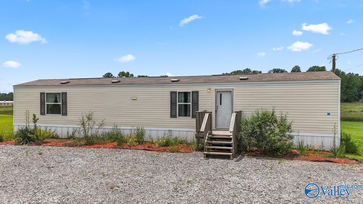 229 Water Tower Loop, Laceys Spring, Alabama image 1