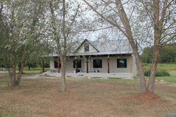 111 COUNTY RD 678, FORT PAYNE, AL 35968 - Image bf9c2d47b274981c82a9bbf4dd7fbb10/2827560210