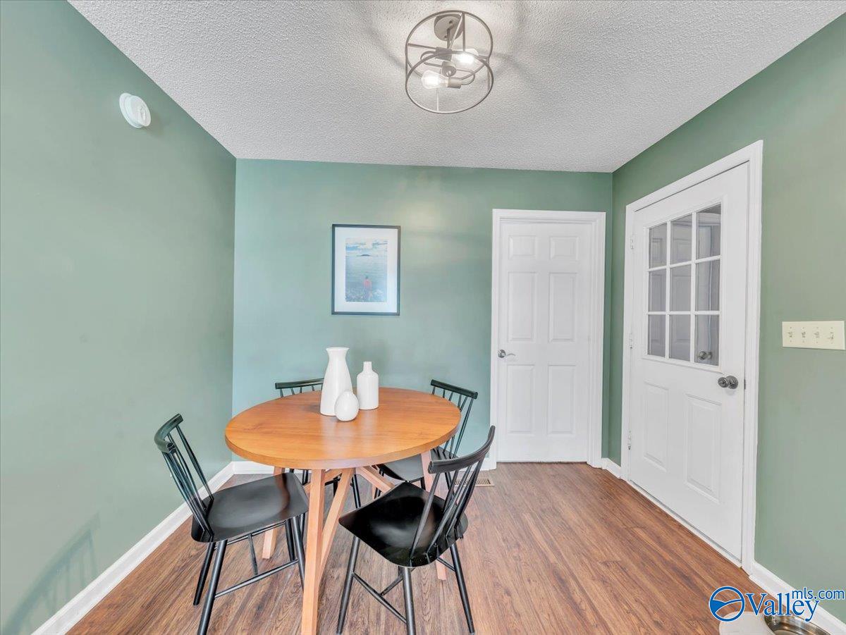 Scottsboro, Alabama 35769, United States, 3 Bedrooms Bedrooms, ,2 BathroomsBathrooms,Residential,Active,211521