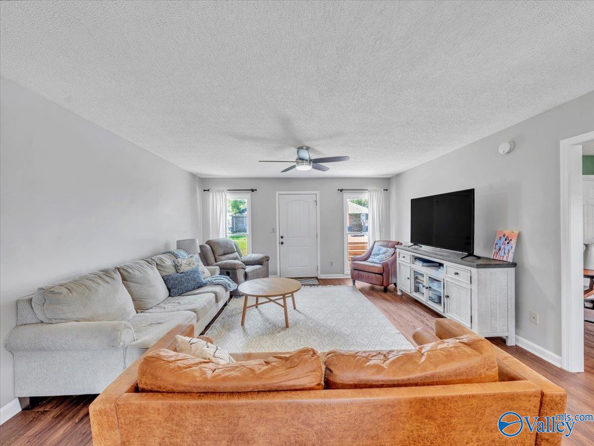 Scottsboro, Alabama 35769, United States, 3 Bedrooms Bedrooms, ,2 BathroomsBathrooms,Residential,Active,211521