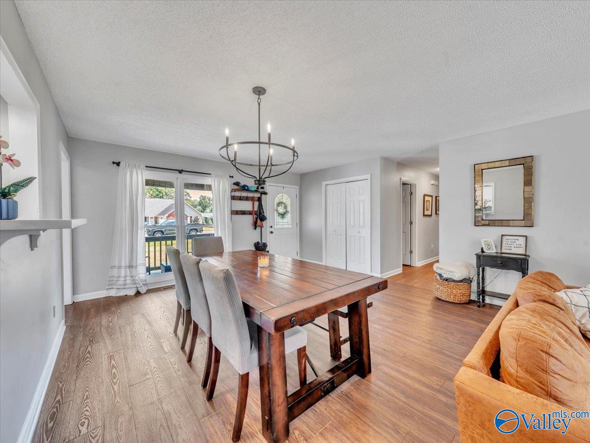 Scottsboro, Alabama 35769, United States, 3 Bedrooms Bedrooms, ,2 BathroomsBathrooms,Residential,Active,211521