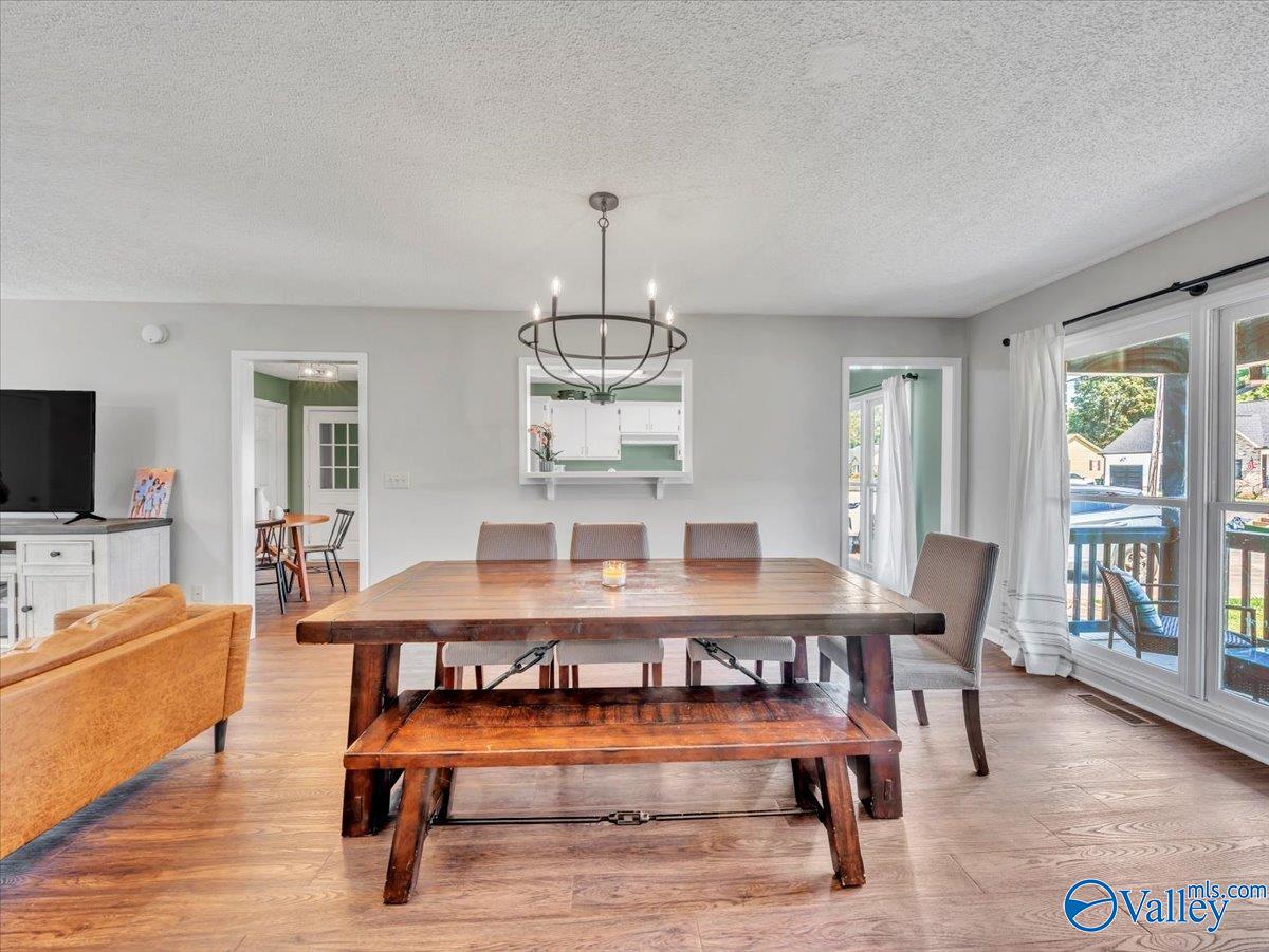 Scottsboro, Alabama 35769, United States, 3 Bedrooms Bedrooms, ,2 BathroomsBathrooms,Residential,Active,211521