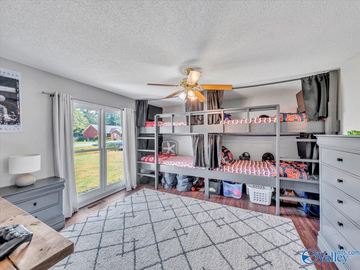 Scottsboro, Alabama 35769, United States, 3 Bedrooms Bedrooms, ,2 BathroomsBathrooms,Residential,Active,211521